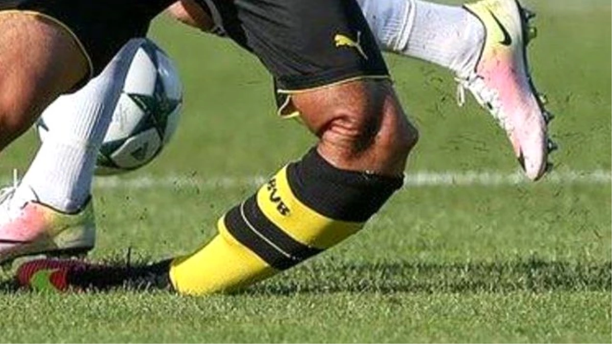 Dortmund\'lu Dario Scuderi\'nin Bacağı Kırıldı