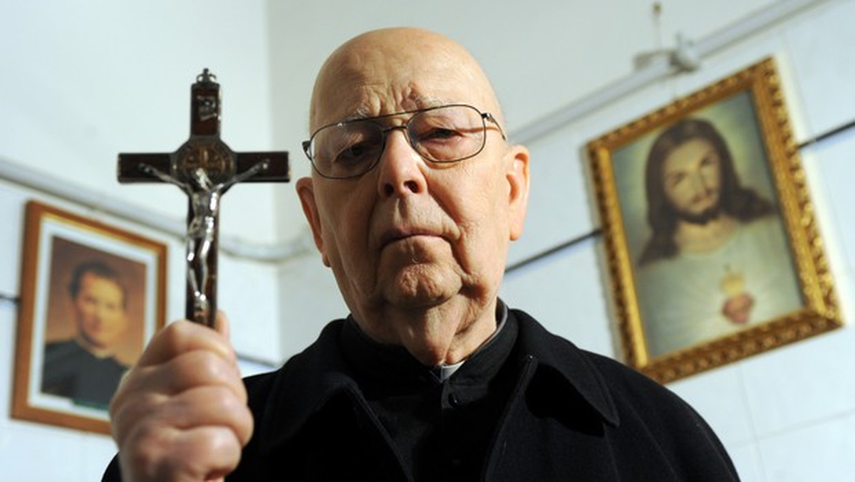 Dünyaca Ünlü Şeytan Çıkarıcı Rahip Yaşamını Kaybetti