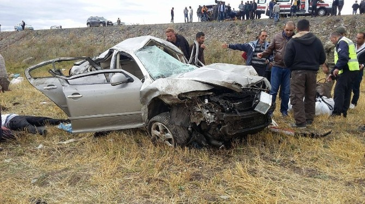 Kars\'ta Trafik Kazası: 4 Yaralı