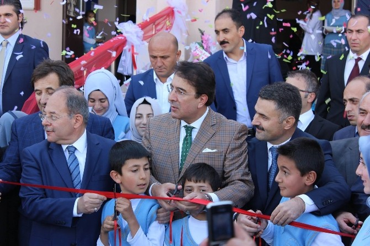 Aydemir\'den \'Eğitimde Ak Kararlılık\' Vurgusu