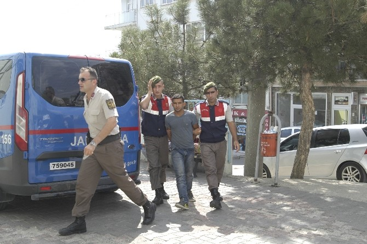 Hırsızlık Zanlısı Jandarmadan Kaçamadı