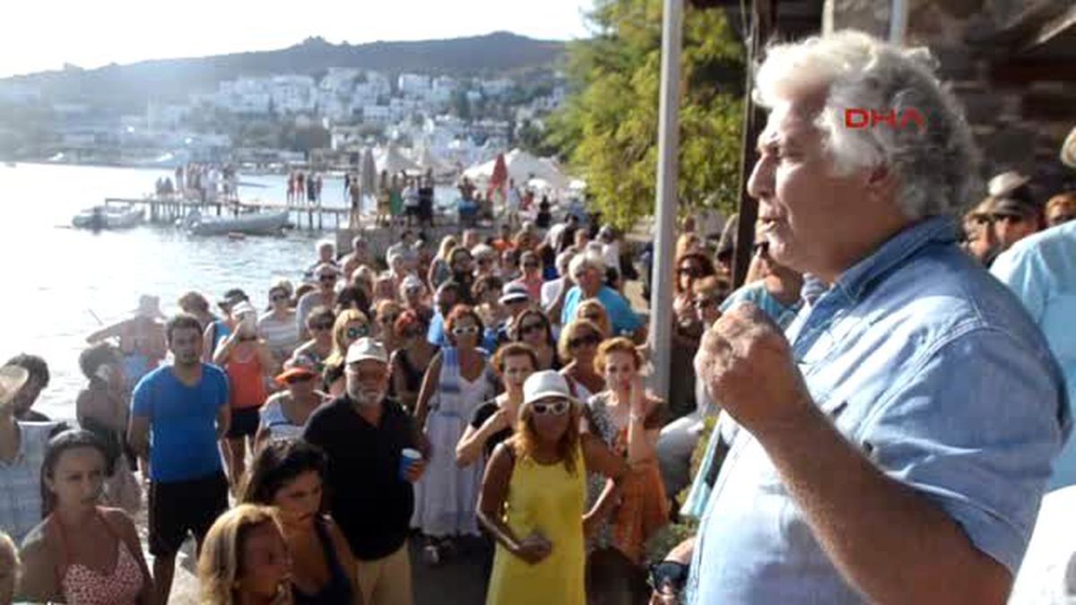 Muğla Tarık Akan Bodrum\'da da Unutulmadı