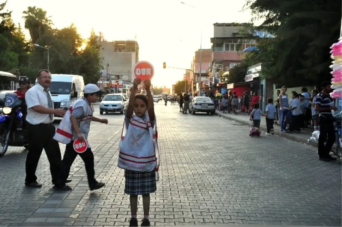 Sözütek\'ten Okul Yolu Uyarısı