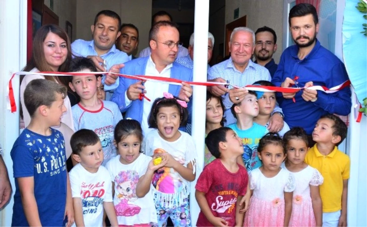 Turan, Lapseki\'de Özel Eğitim Merkezi Açılışına Katıldı