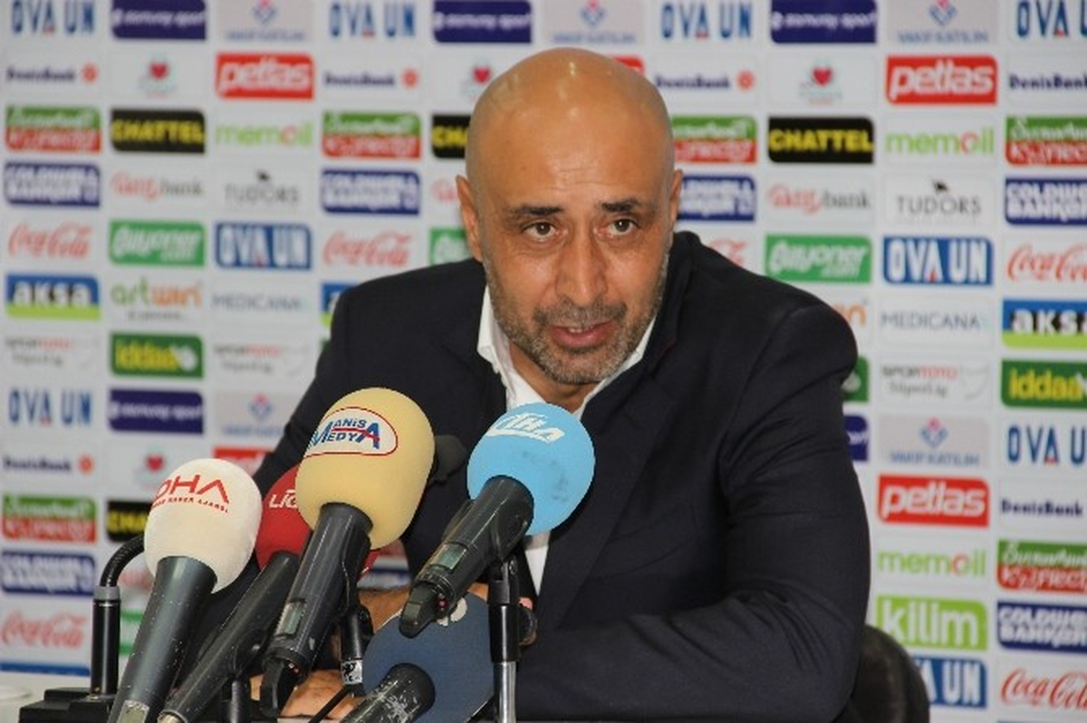 Akhisar\'ın Yüzü Sahasında Gülmüyor