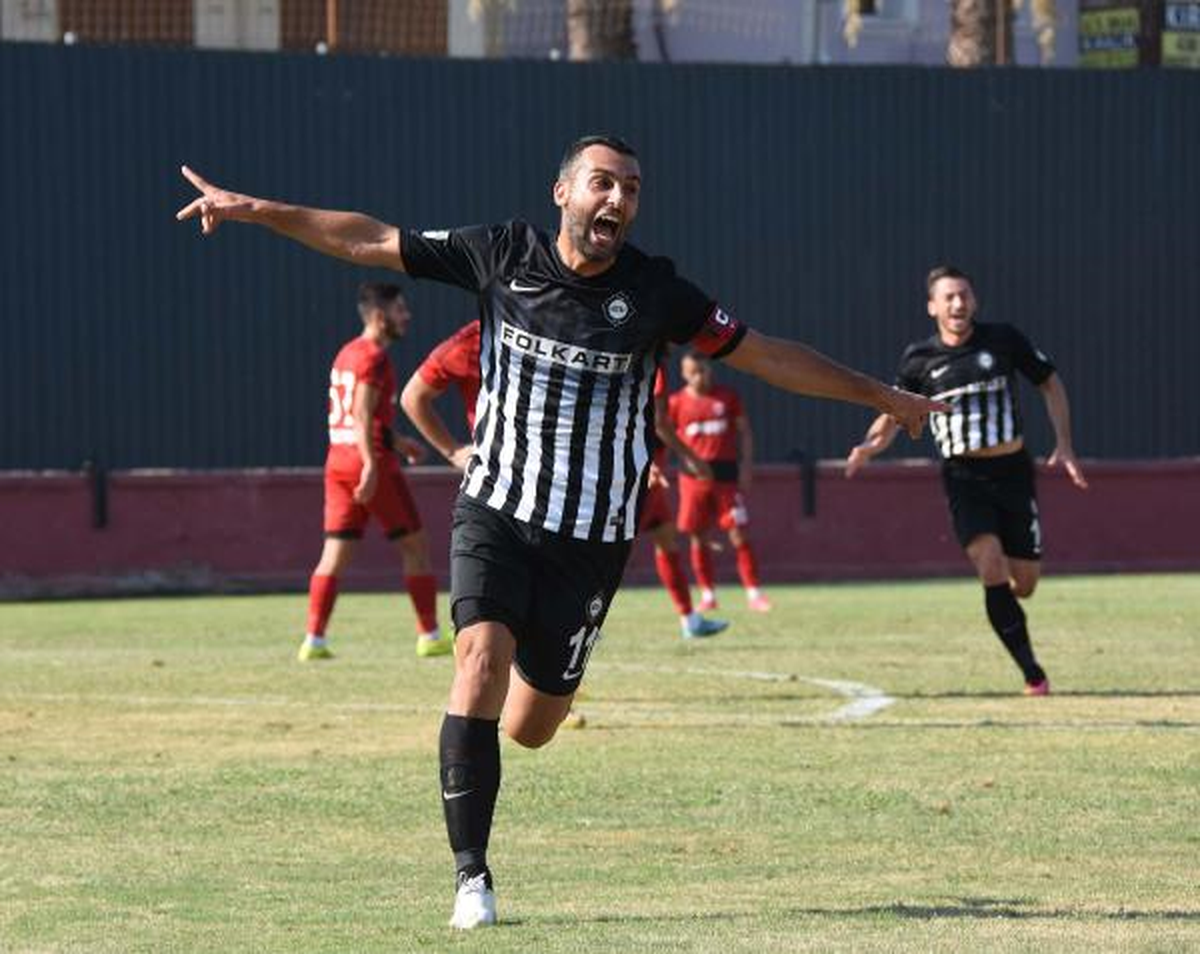 Altay\'ı Eski Futbolcuları Sırtladı