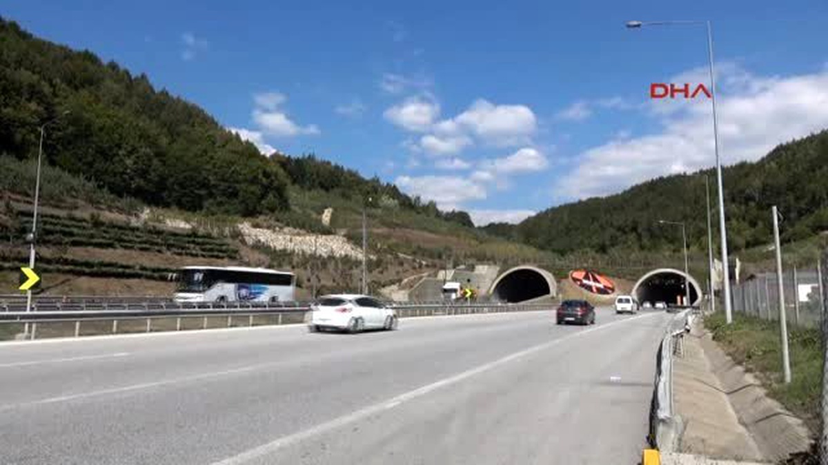 Bolu - Bayramda Bolu Dağı Tüneli\'nden 575 Bin Araç Geçti