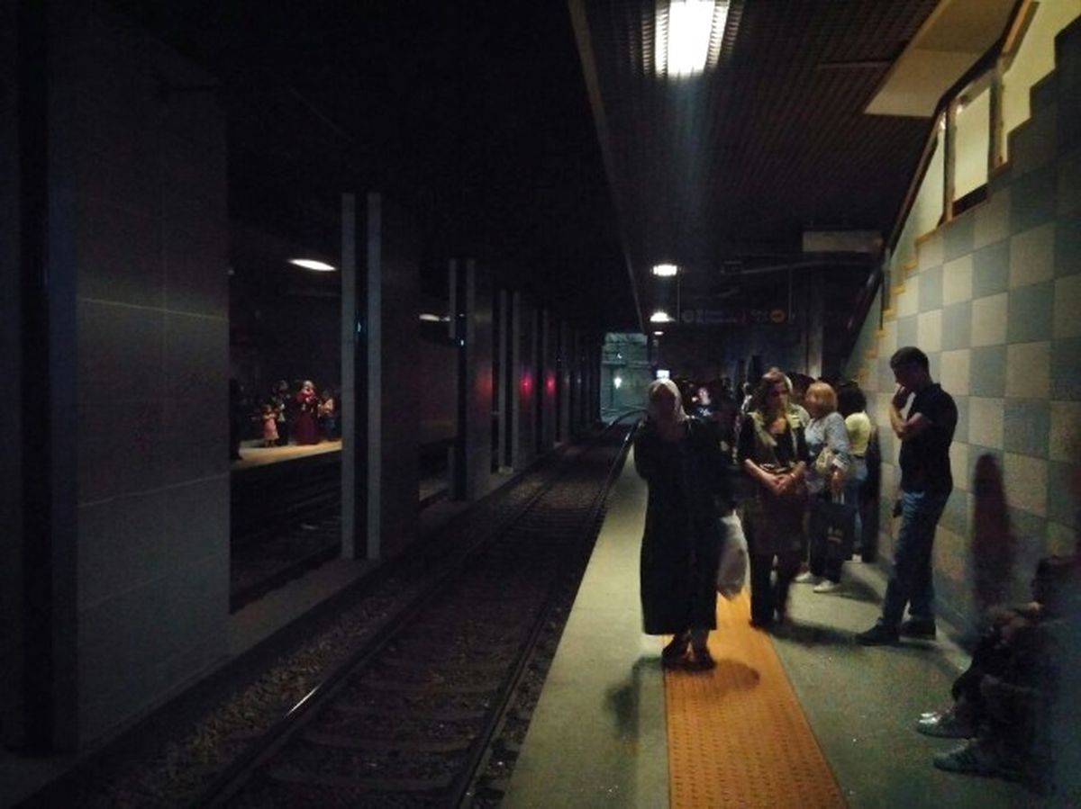 Bursa\'da Metro İstasyonunda Trafo Patladı