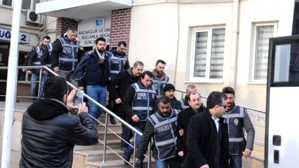 Bursa\'da Fetö\'den 12 Kişi Tutuklandı