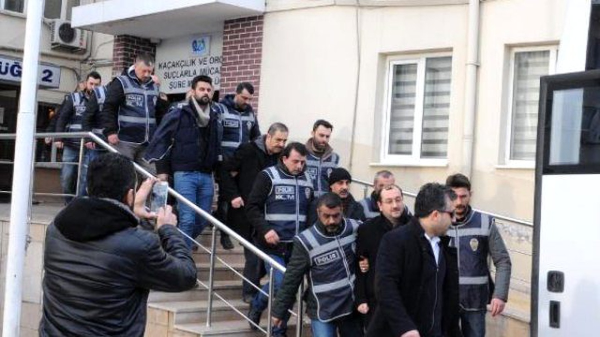 Bursa\'da Fetö/pdy Operasyonunda 12 Kişi Tutuklandı