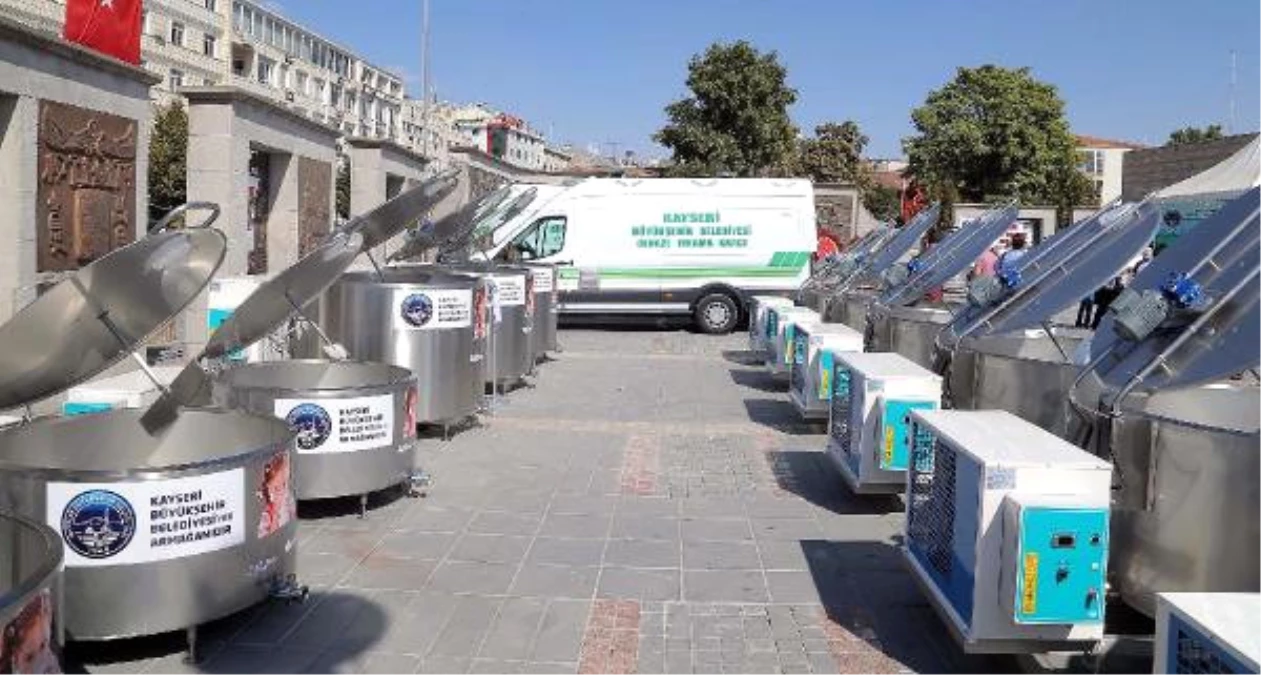 Büyükşehir Belediyesi 206 Çiğ Süt Soğutma Tankını Çiftçilere Teslim Etti