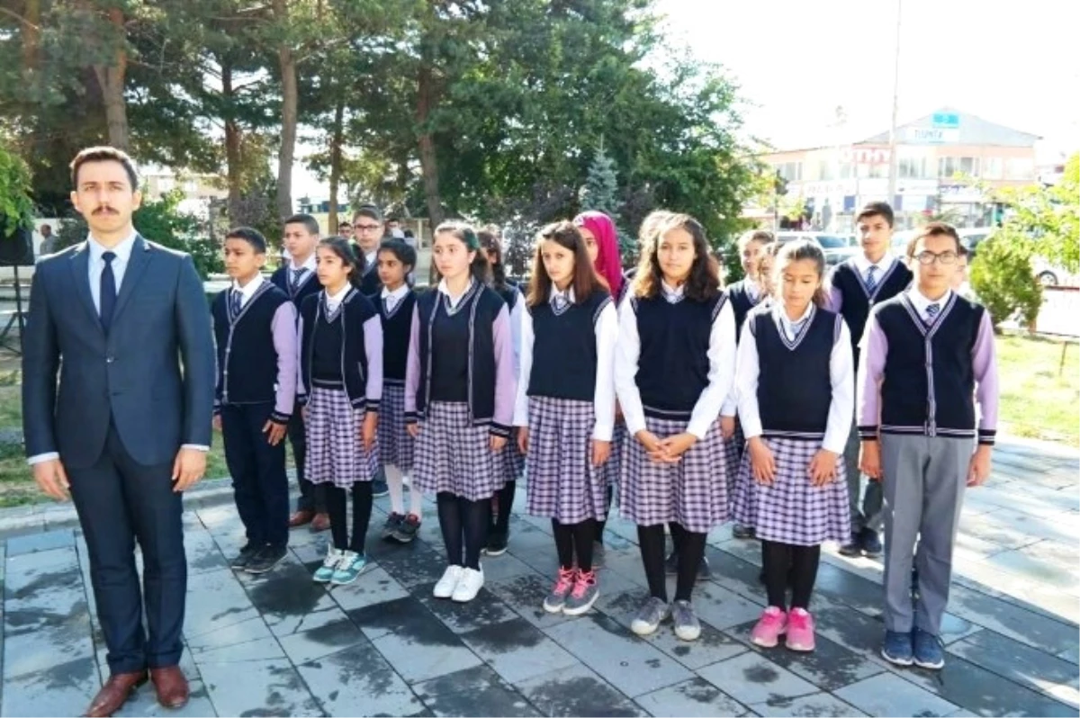 Erciş\'te 48 Bin 223 Öğrenci Ders Başı Yaptı