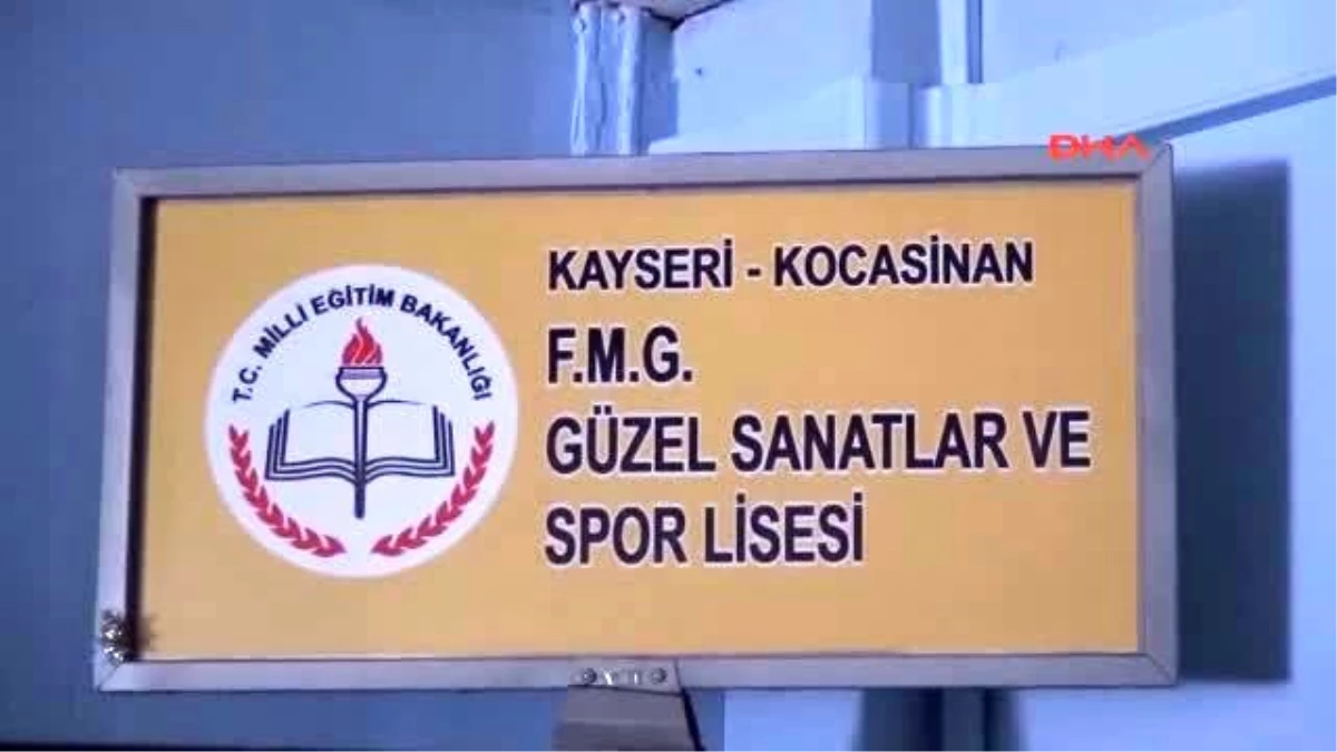 Kayseri - Şehit 2 Kadın Komiser Yardımcıları Yaptıkları Resimleriyle Anıldı