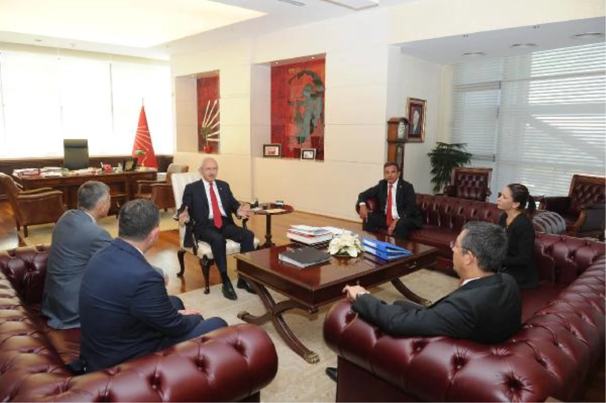 Kılıçdaroğlu, Türk Eczacıları Birliği Heyetini Kabul Etti