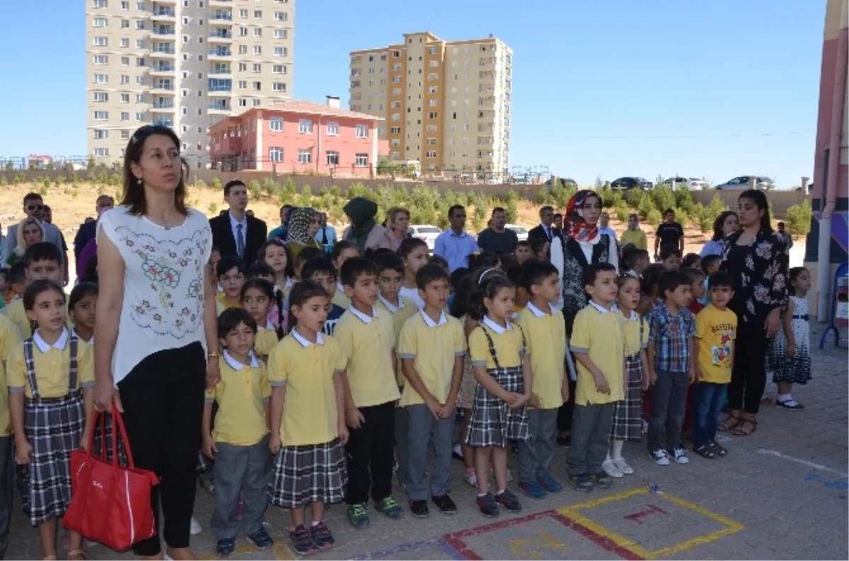 Mardin\'de İlk Ders Zili Çaldı