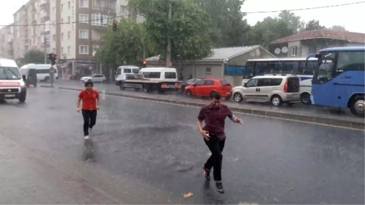 Günlerdir Beklenen Yağış Başladı