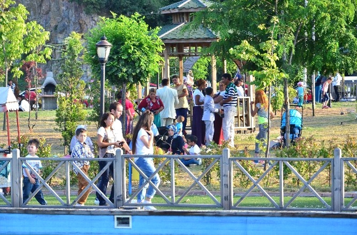 Vatandaşlar Tatilin Son Gününü Piknik Yaparak Geçirdi