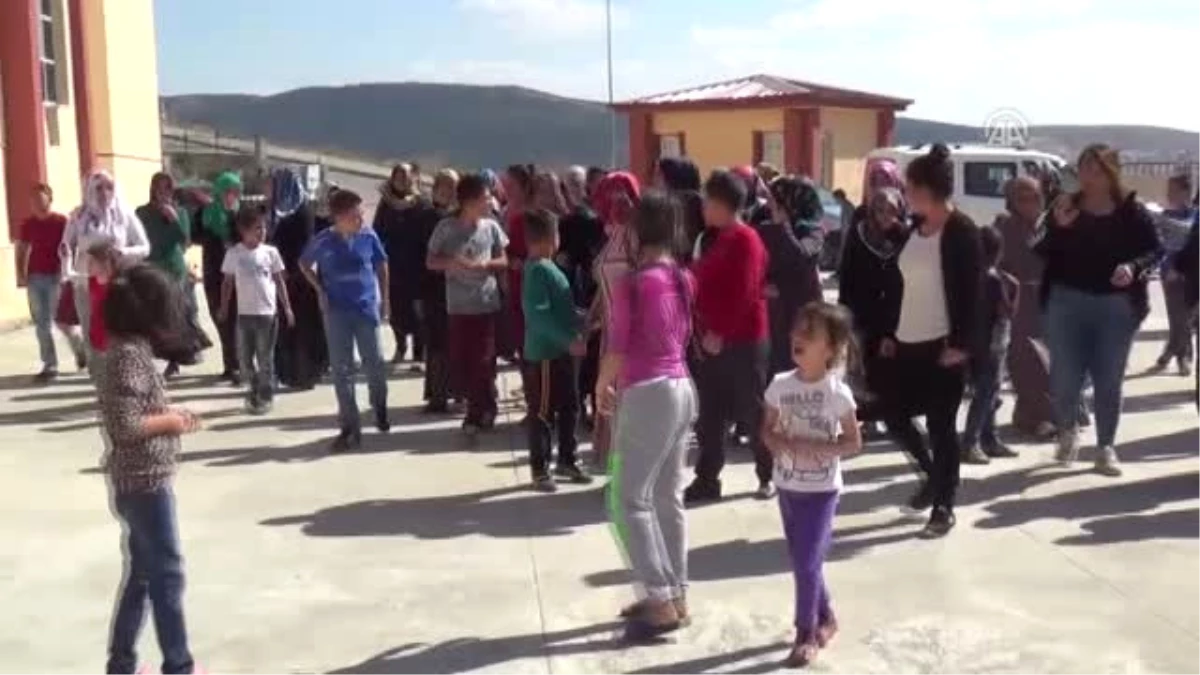 Yozgat\'ta Veliler Okullarının Açılmamasına Tepki Gösterdi