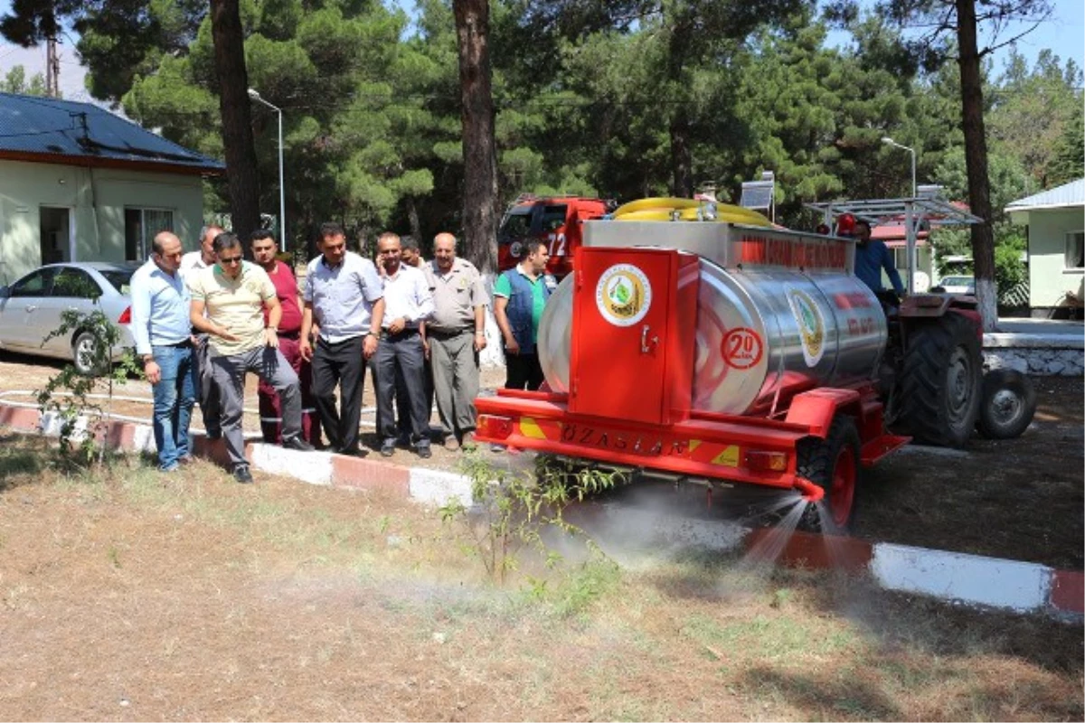 Adana ve Osmaniye\'de Köylülere Çok Amaçlı Su Tankeri Dağıtıldı
