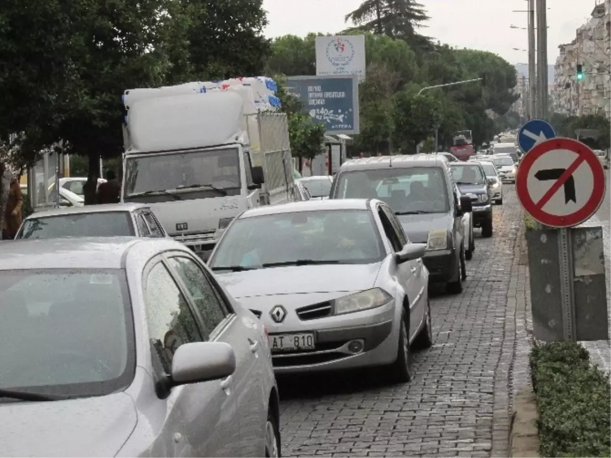 Aydın\'da Trafik Çilesi Başladı