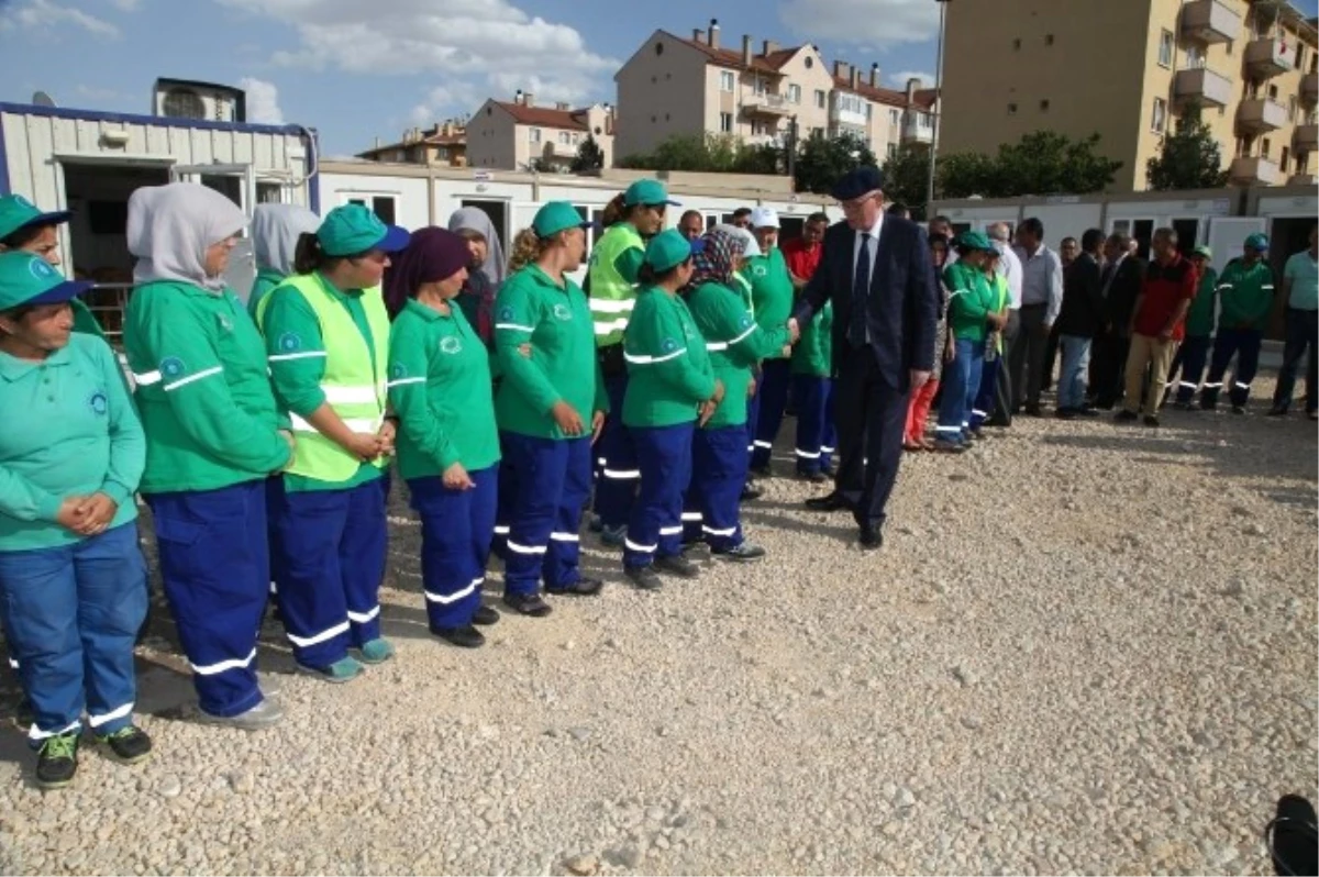 Başkan Kurt, Odunpazarı Belediyesi Çalışanlarıyla Bayramlaştı