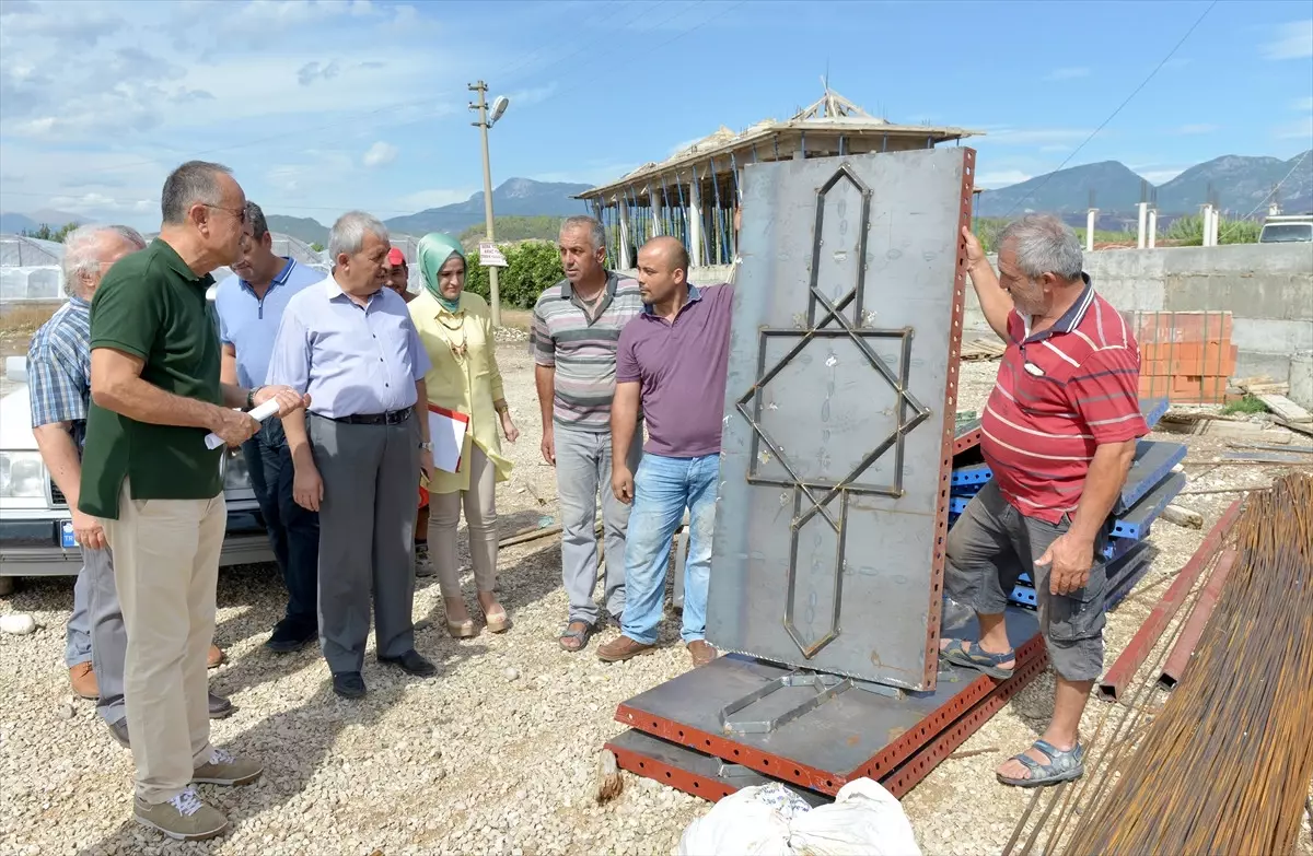 Batı Antalya\'nın En Büyük Camisinin İnşaatı Sürüyor