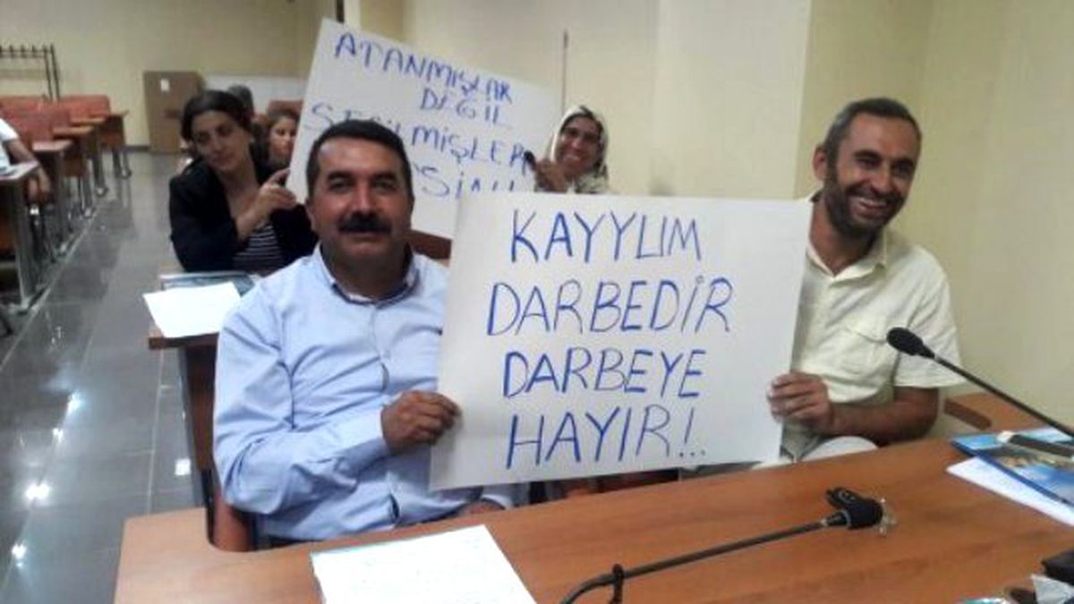 Büyükşehir Belediye Meclisi\'nde eylem