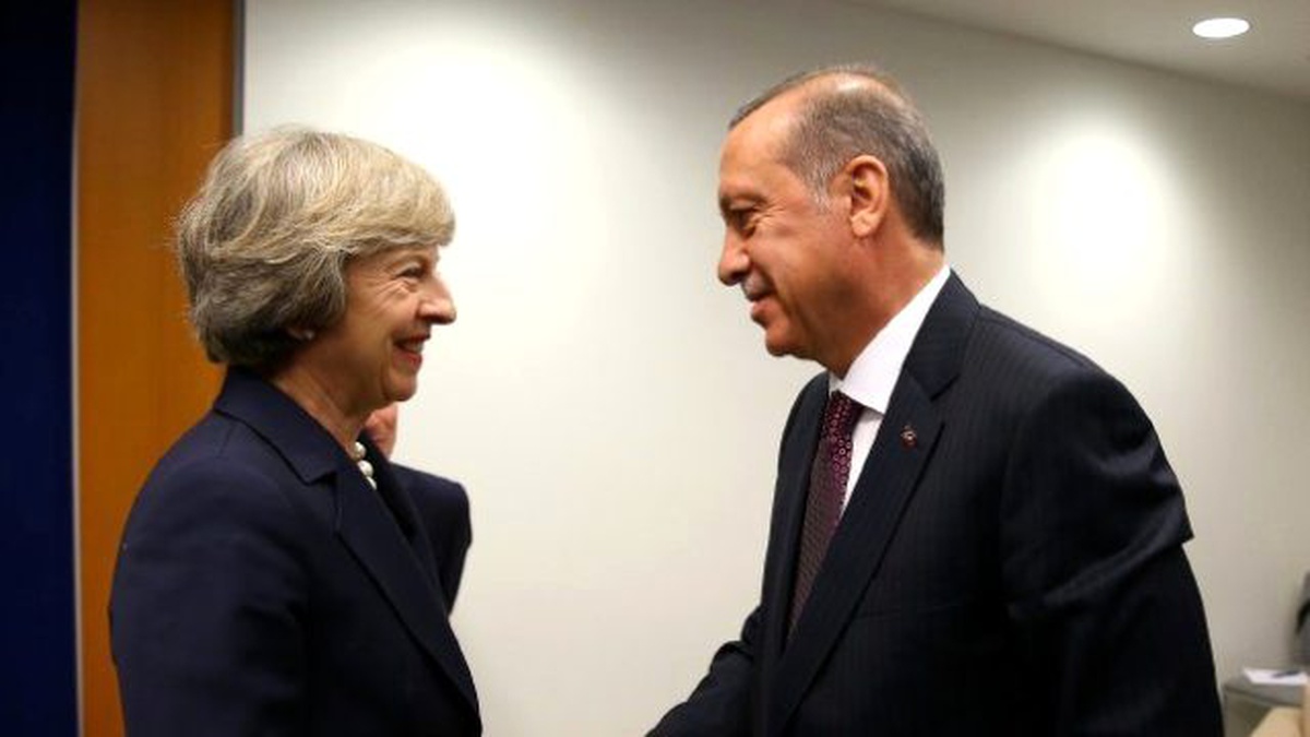 Cumhurbaşkanı Erdoğan, İngiltere Başbakanı May ile Görüştü