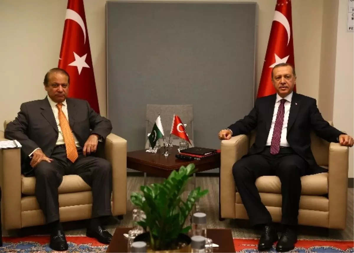 Cumhurbaşkanı Erdoğan, Pakistan Başbakanı Şerif ile Görüştü