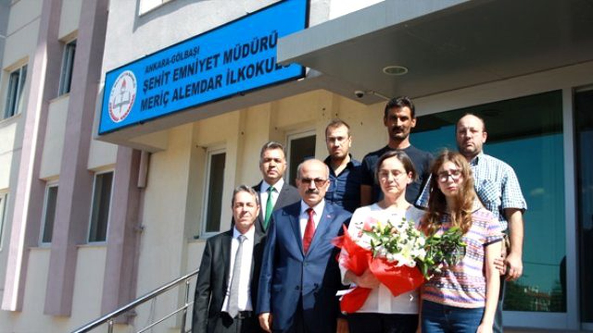 Demokrasi Şehidi" Meriç Alemdar\'ın Adı Okulda Yaşatılıyor