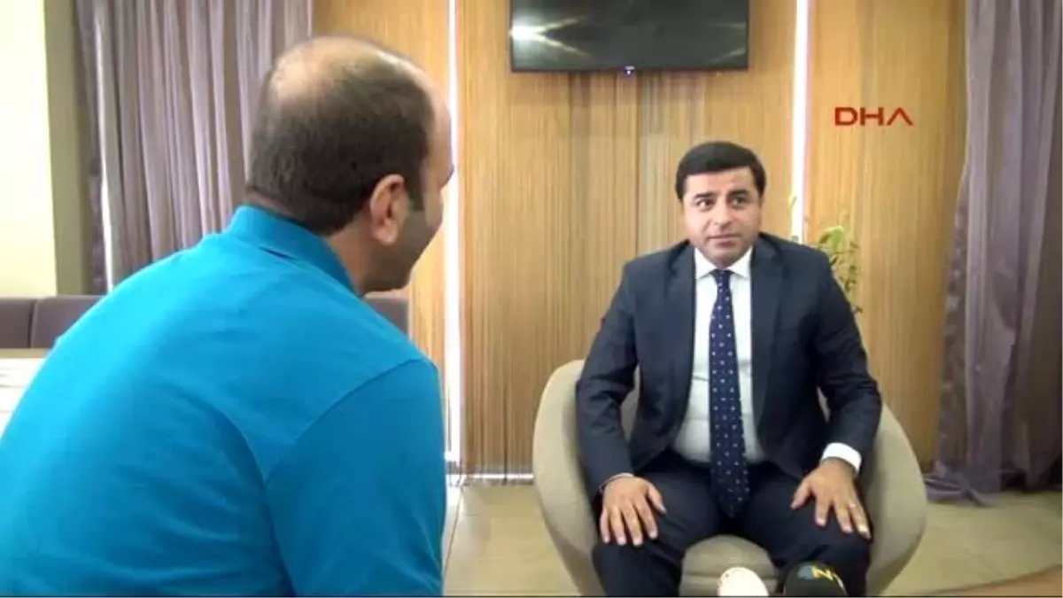 Diyarbakır Demirtaş: Ateşkes Çağrısı Yapıyorum, Asker ve Polisin Silah Bırakmasını Değil