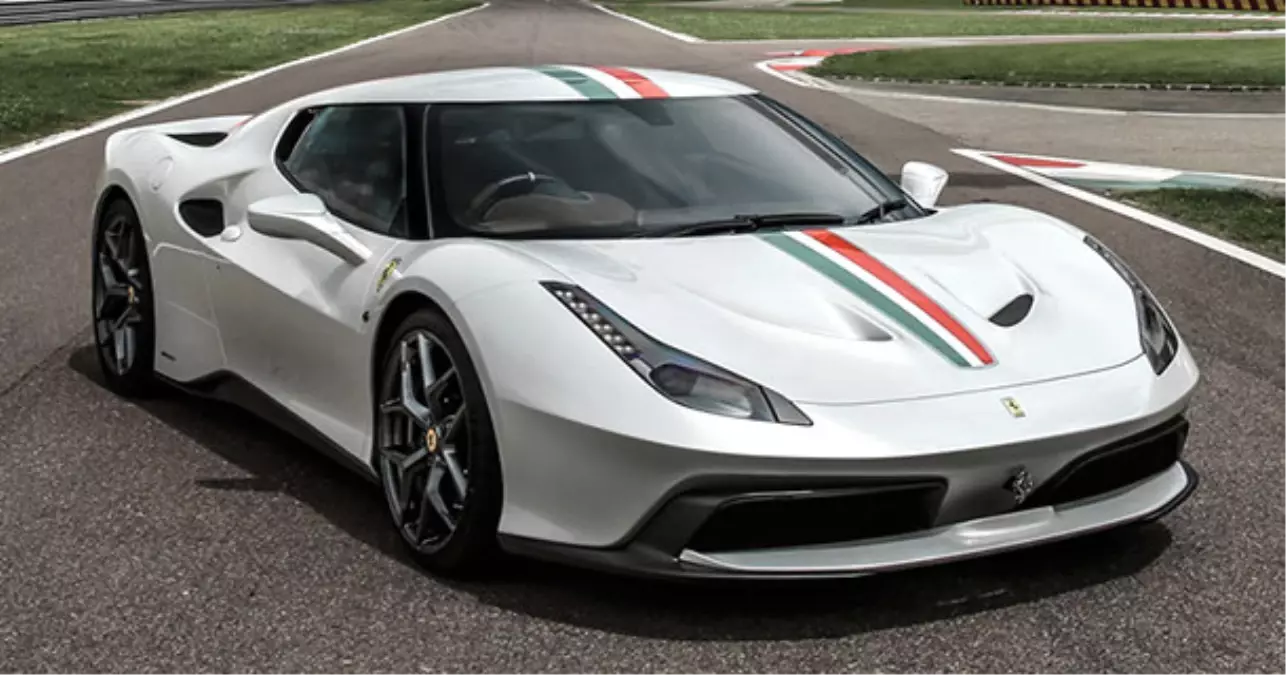 Ferrari 70th Ann Editions 2016 Paris Motor Show\'da