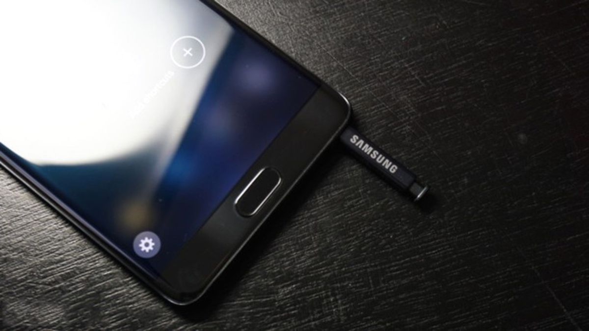 Galaxy Note 7 ile Uçmak Yasaklandı