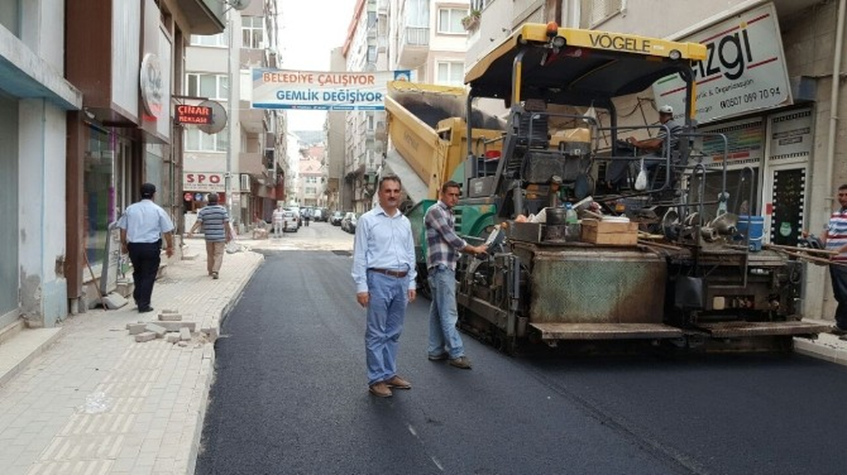 Gazhane Caddesi\'ne Makyaj