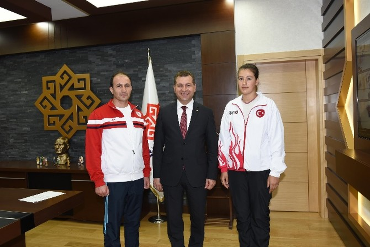 Karesi Spor Türkiye\'yi Gururlandırdı