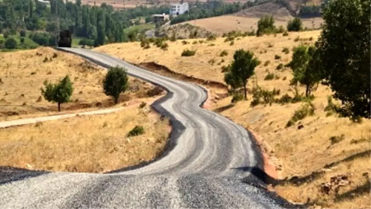 Kocaköy\'de 32 Kilometre Yol Çalışması Tamamlandı