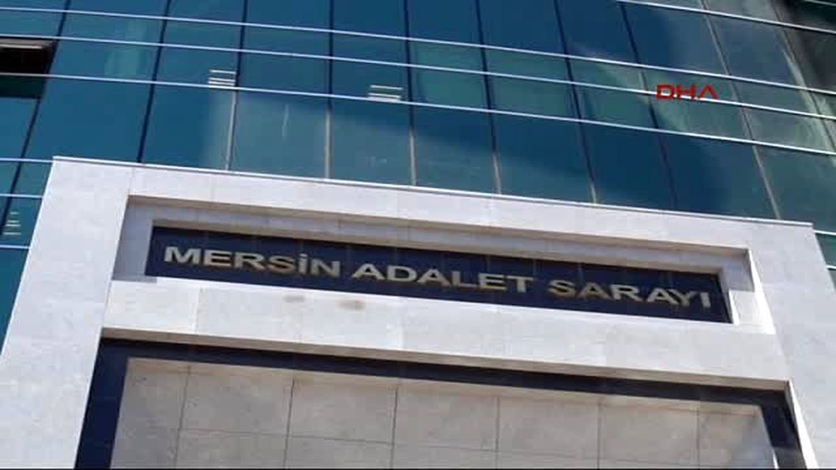 Mersin Parkta Çocuğuna Tecavüze Kalkışanı Linçten Polis Kurtardı