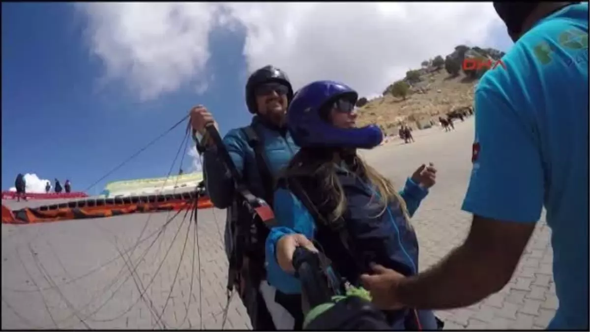 Muğla - Ölüdeniz Semalarında Paraşütte Çırpınış ve Çığlıklar