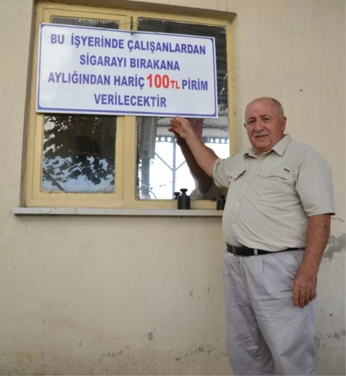 Somalı Esnaf Sigarayı Bırakan İşçilerine 100 TL Prim Veriyor