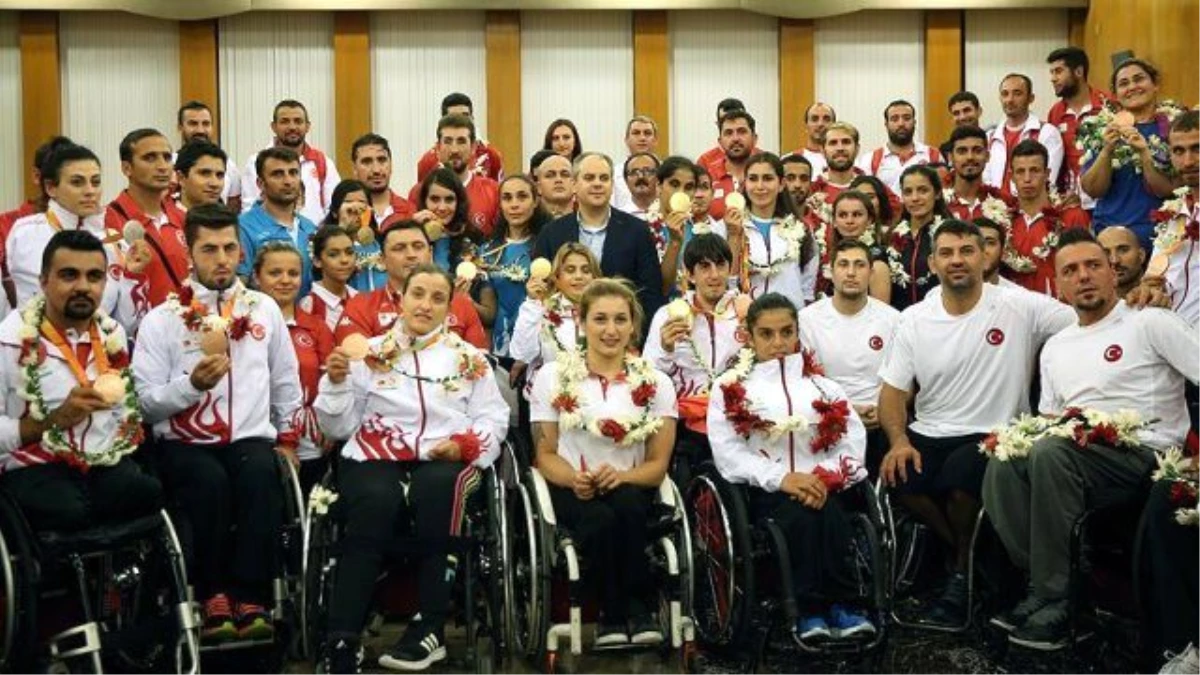 Paralimpik Milli Takımı İstanbul\'da
