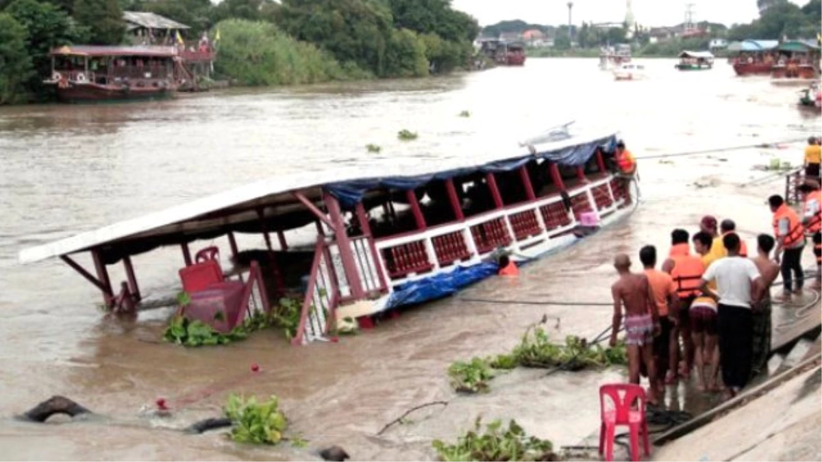 Tayland\'daki Tekne Kazası