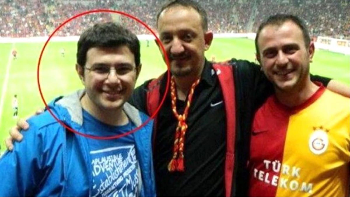 TFF Maç Planlama Müdürü\'nün Galatasaraylılarla Fotoğrafı Ortaya Çıktı