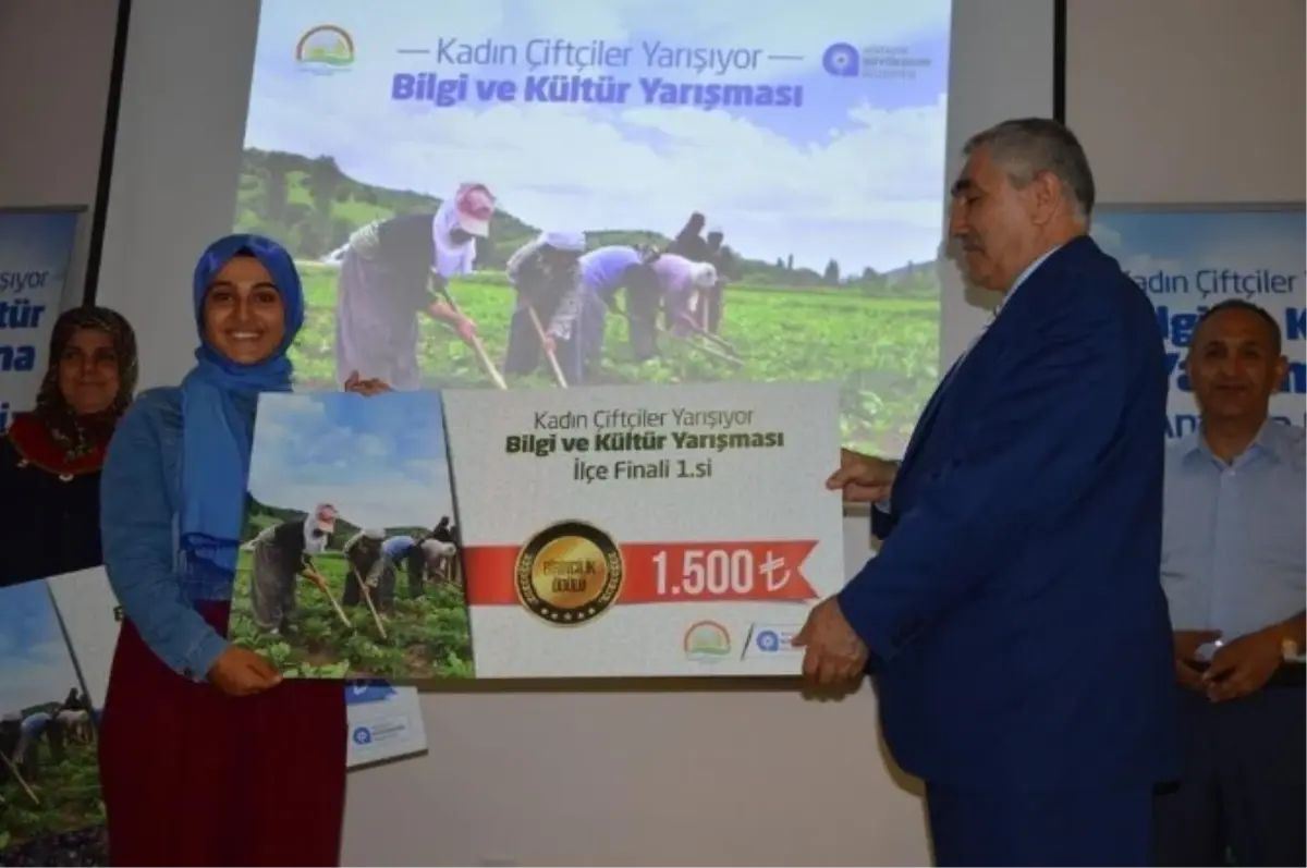 Üniversite Öğrencisi, Kadın Çiftçiler Yarışmasında Birinci Oldu