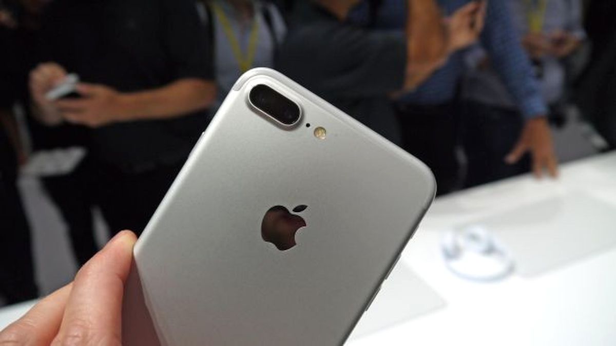 Zafer Bu Defa Büyük İphone\'un!