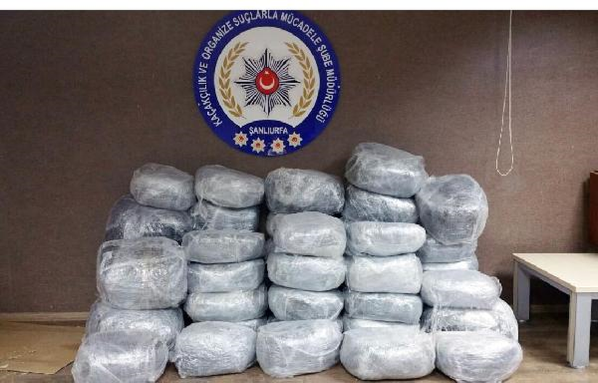 Buğday Yüklü Kamyonda 256 Kilo Esrar Ele Geçirildi