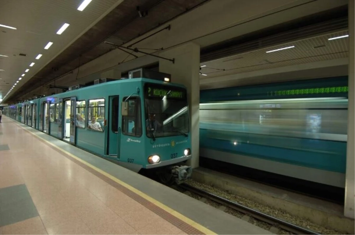 Bursa\'da Metroda Kadın Yolcuya Tehdit" İddiası Asılsız Çıktı