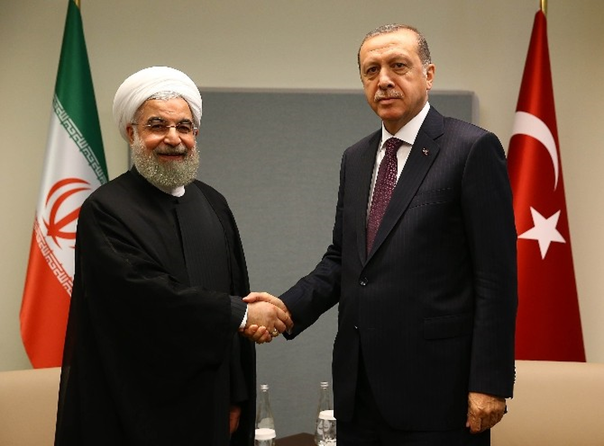 Cumhurbaşkanı Erdoğan, İran Cumhurbaşkanı Ruhani ile Görüştü