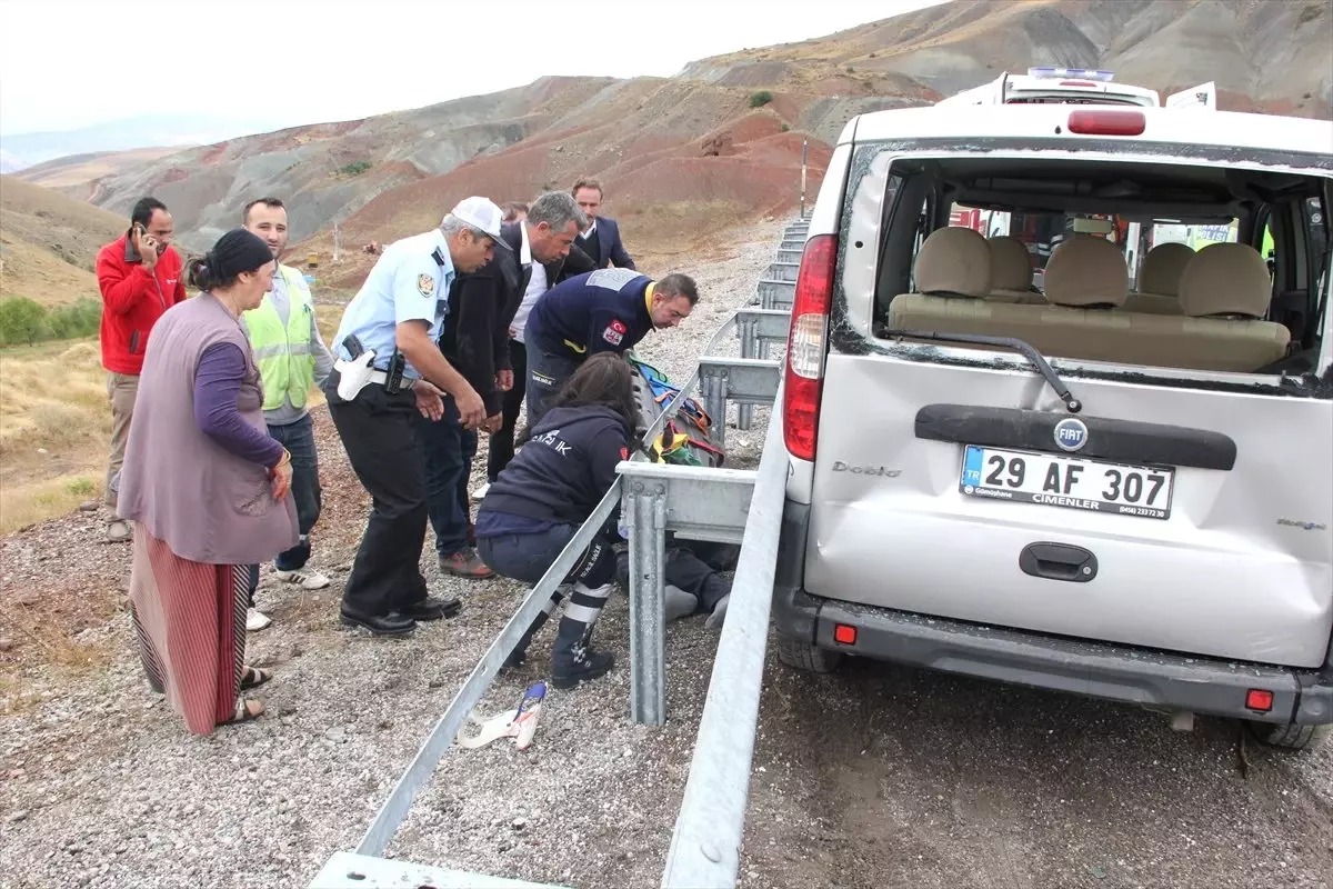 Erzincan\'da Trafik Kazaları: 7 Yaralı