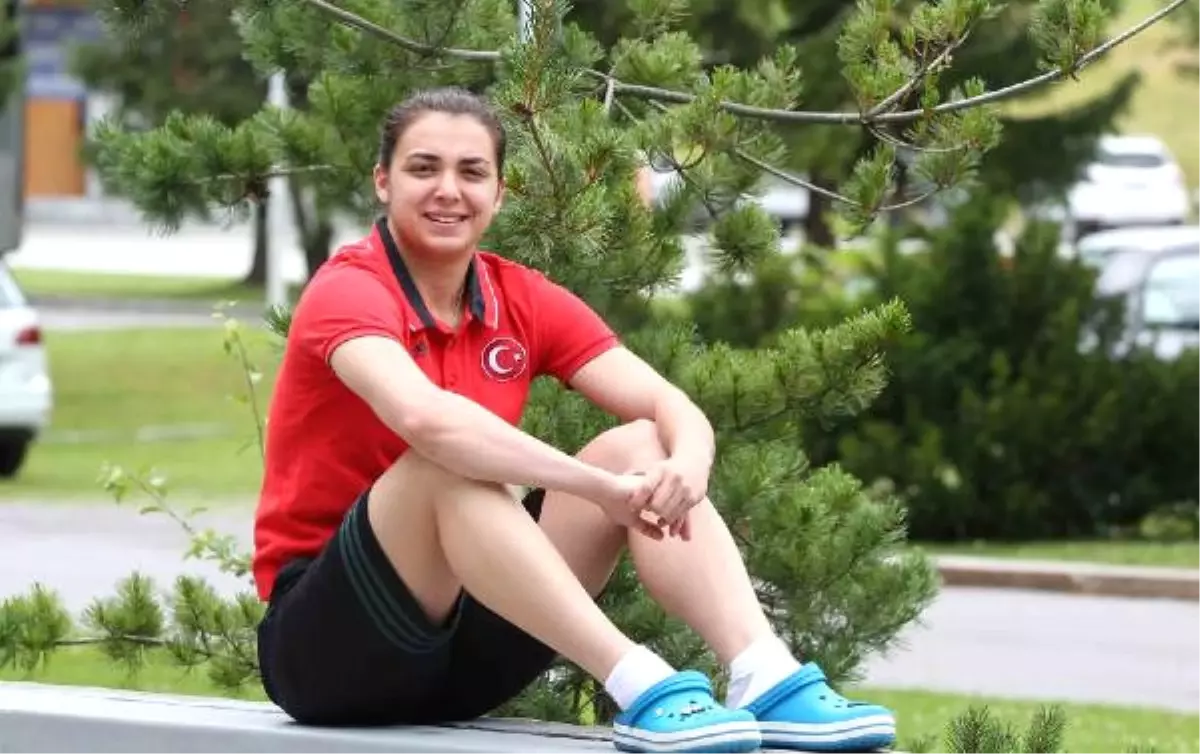 Fenerbahçeli Basketbolcu Pelin Bilgiç: "Takıma Her Zaman Enerji Vermek İstiyorum"