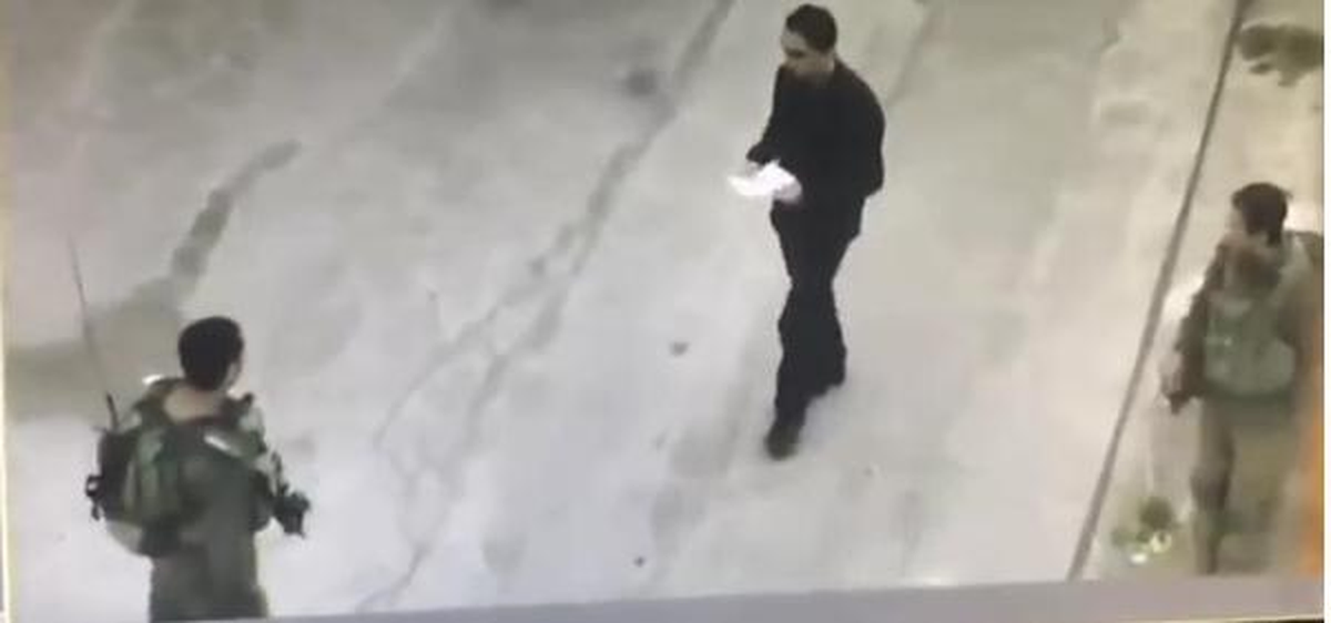 İsrail Askerini Bıçaklamaya Çalışan Filistinli Genç Öldürüldü